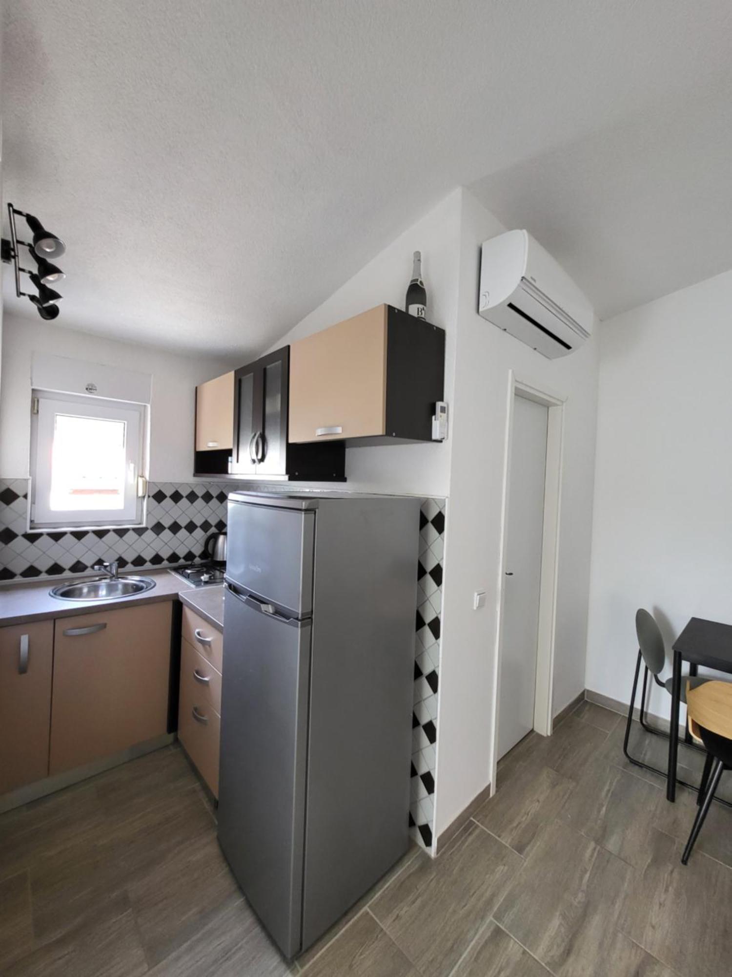 Doana Apartments Vir Eksteriør bilde